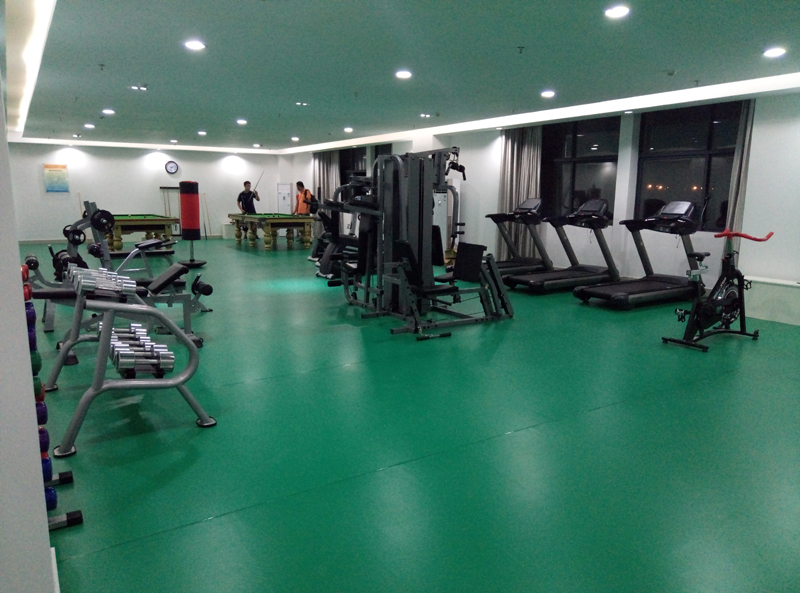 单位健身房器材