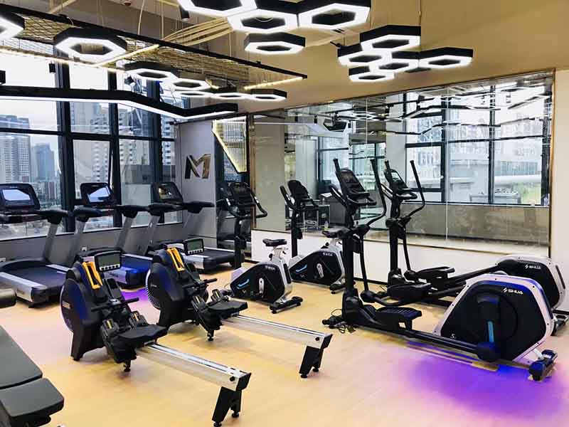 健身房器材